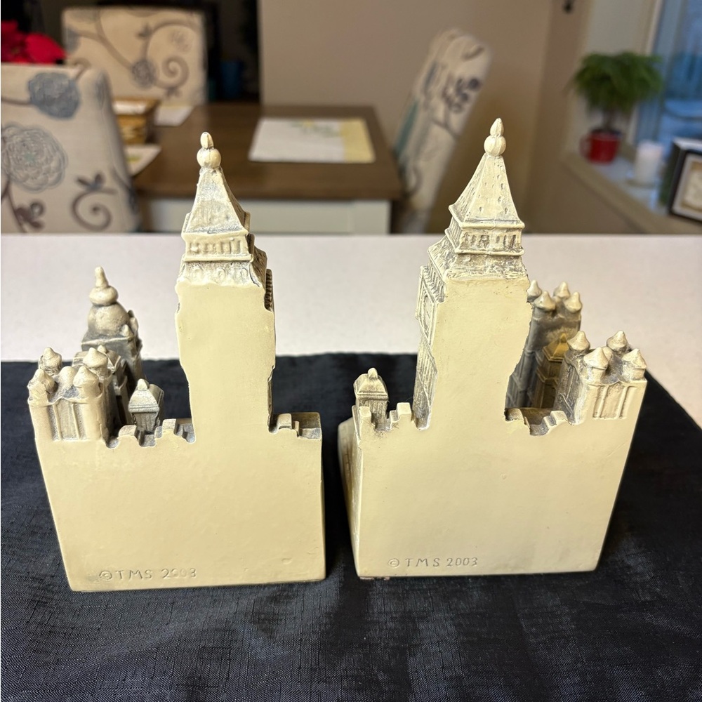 Decorative Big Ben Bookends - Picture 5 of 12